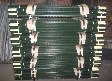 1.25lb per ft Steel studded T posts