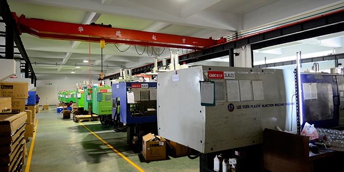 4. Plastic Injection Molding Workshop. 4. Plastic Injection Molding Workshop.