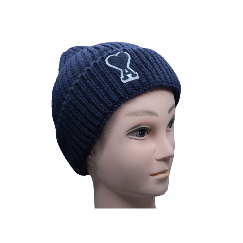 Beanie Rajut Applique Hati Biru Laut