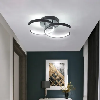 Black and White Wedding Decor: Indoor Aisle Lights and Lamps