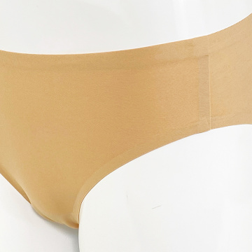 Bikinislip cómodo cortado con láser para mujer casi sin costuras