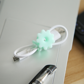 Cute Sun Flower Style Cable Winder & Retractable Cord Organizer