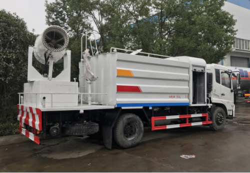 Dongfeng Disinfection Spray Water Sprinkler Truck