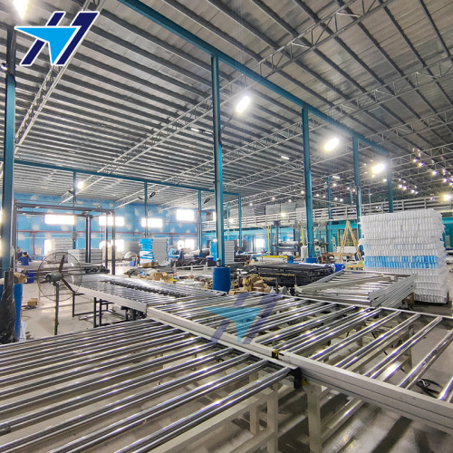 Mattress production roller conveyor