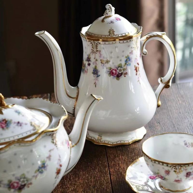 Luxury Porcelain Set Featuring Golden Accents