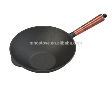 Non-stick preseasoned cast iron wok with wooden handle