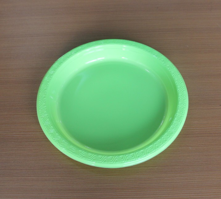 Plastic Dishes