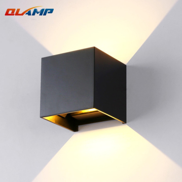 Moderna luce da parete in alluminio a LED impermeabile per illuminazione esterna su/giù
