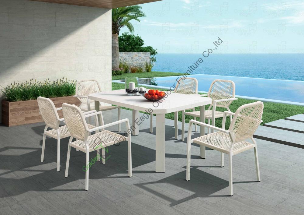 Bequeme Tisch und Stühle mit Stoff PVC-Seil
