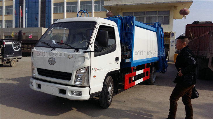 waste collection truck
