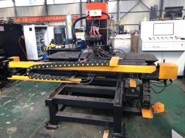 Punzonatrice e marcatrice CNC per lamiera d'acciaio