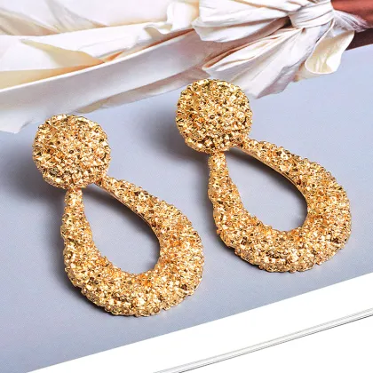 Stunning Trendy Golden Drop Earrings for Women: Exaggerated Styles