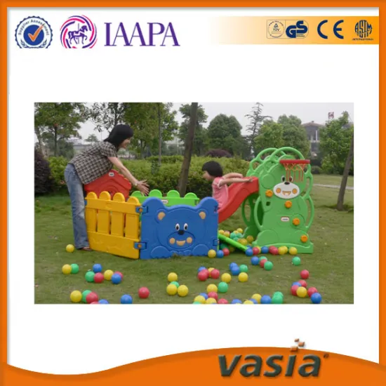Love Bear slides & Cartoon Ball Pool