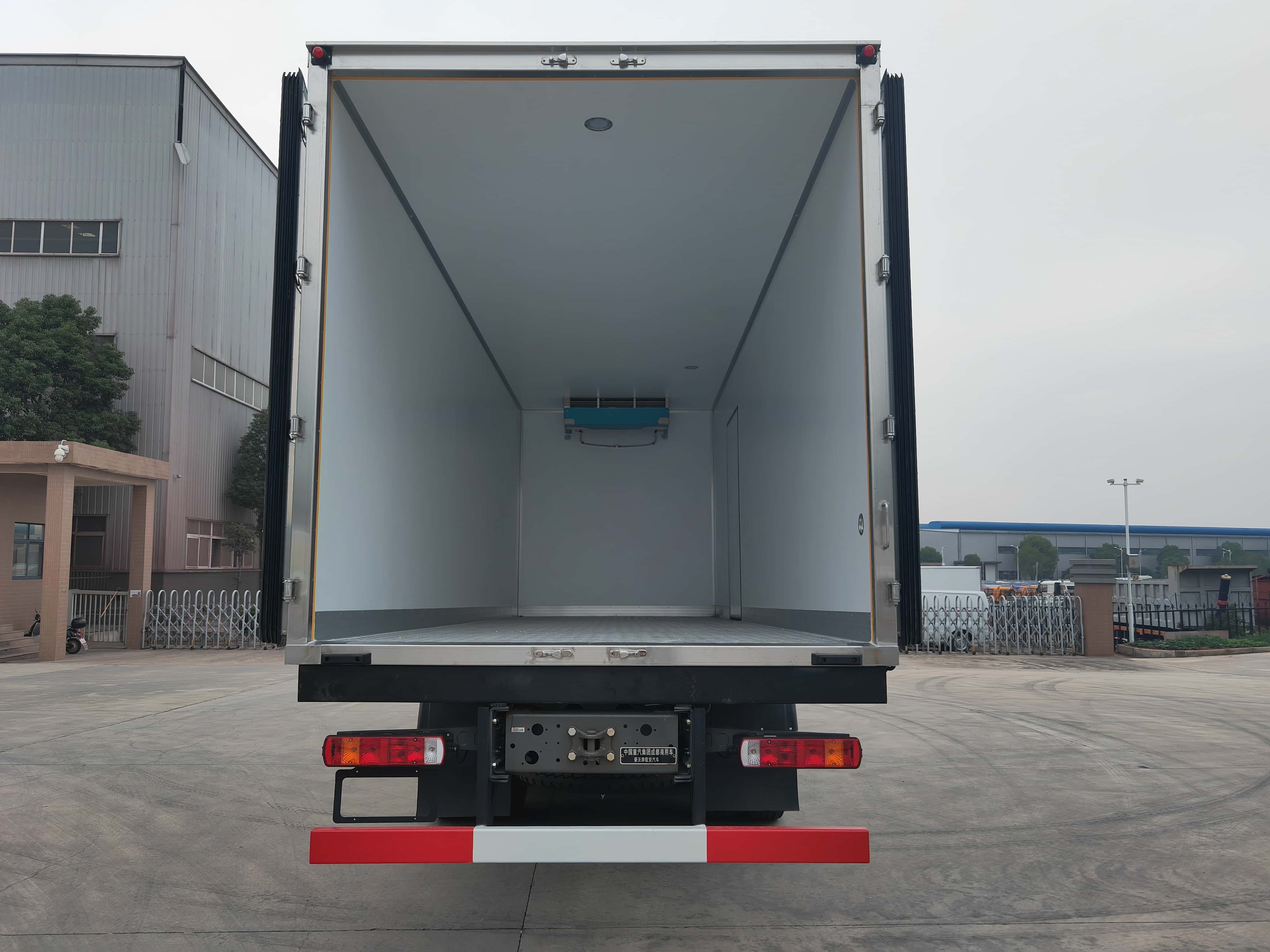 HOWO brand 3 axles heavy duty freezer truck