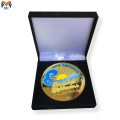 Medaille met giftopslagboxen