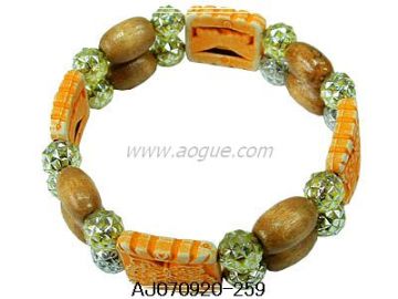 wooden beads bracelet