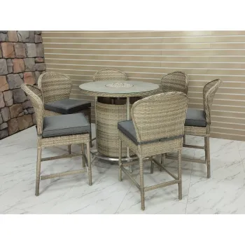 Popular Rattan Garden Furniture: Cooler Sets and Wicker Patio Options