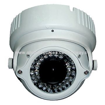 Camera with Manual Zoom Lens, 40m IR Distance and 420TVL Horizontal ResolutionNew