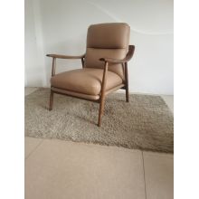 Classic Wooden Frame Leather Comfortable Armchairs Chair