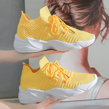 2021 tênis flyknit leves esportivos de cimento amarelo