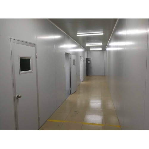 Automatic uv spray painting system
