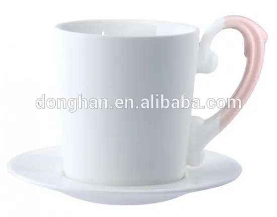 good quality white porcelain dinner set with pink handle