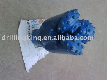 Tricone bit
