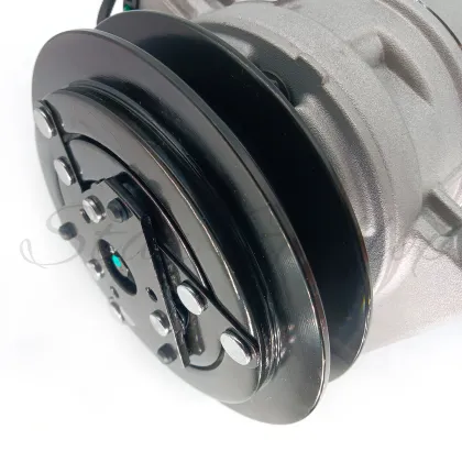 OEM 24V Hitachi Vehicle Air Conditioner Compressor DKS15 R134A