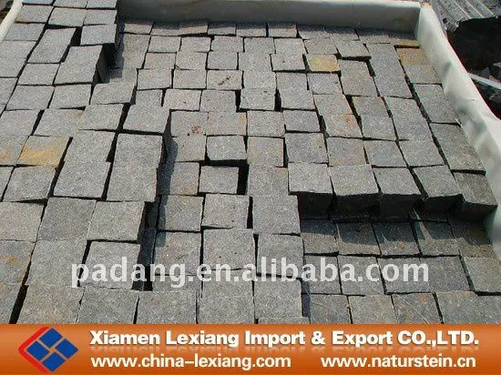 G685 Black Basalt Cobblestone