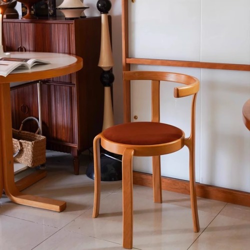 High Quality Wood Dining Chair with Soft Cushion