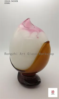 Wonderful Art Glass Sculpture