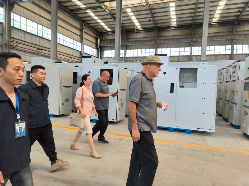 Jordanian Clients Visit Chongqing, Sennan Smart Lighting and Sennan Electric Secure Annual Cooperation Order