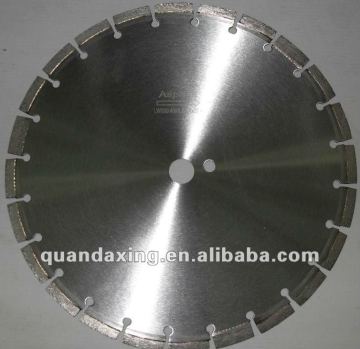 Circular saw blade for asphalt