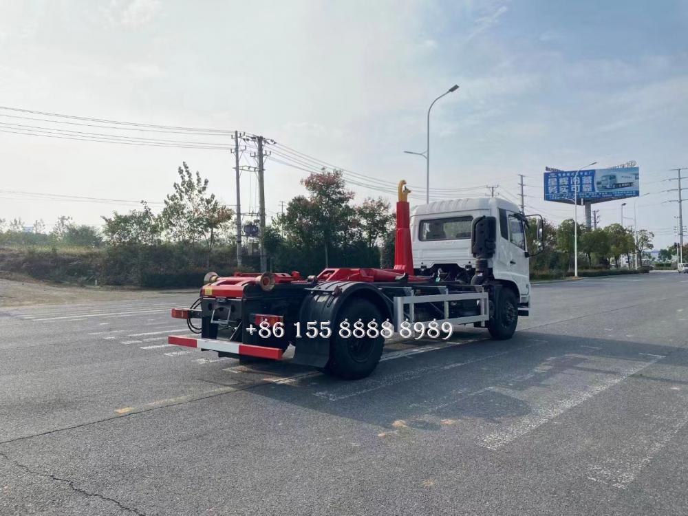 Dongfeng Sleeved Garbage Truck 2 Jpg