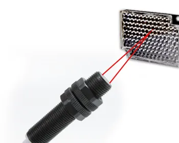 M12 Retro-reflective Photoelectric Sensor