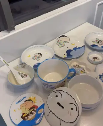 Stylish Anime-Inspired Dinnerware Collection