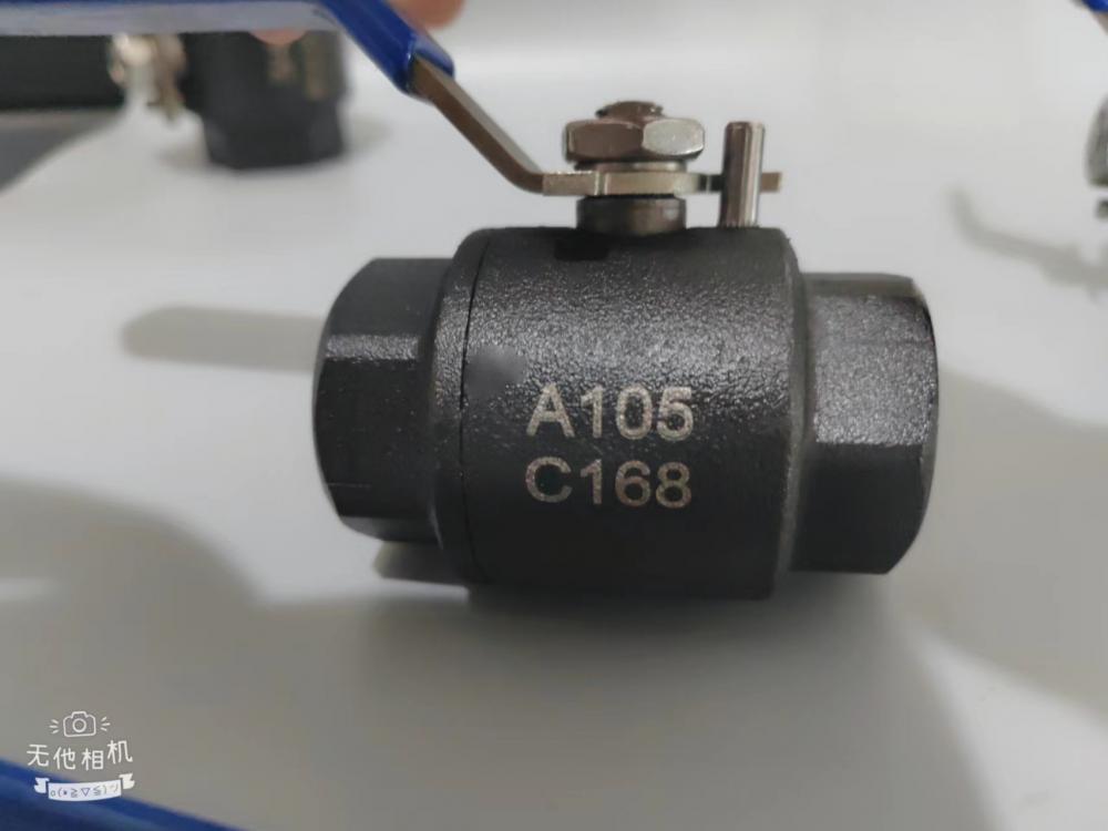 A105 Forged steel threaded two-piece ball valve NPT 800LB