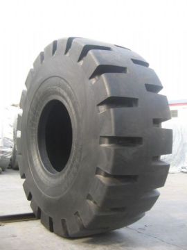 Loader tire 35/65-33