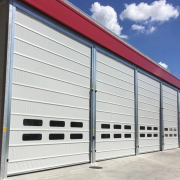 High Performance Stacking Door for Efficient Industrial Use