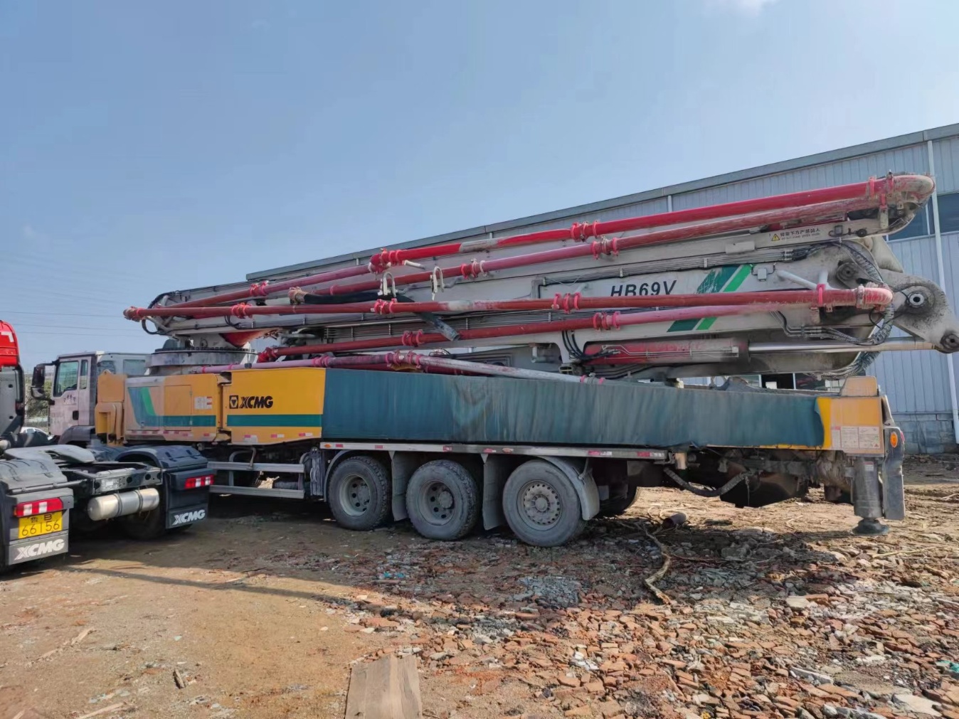 XCMG Sinotruk 69-meter HB69V Concrete Pump Truck