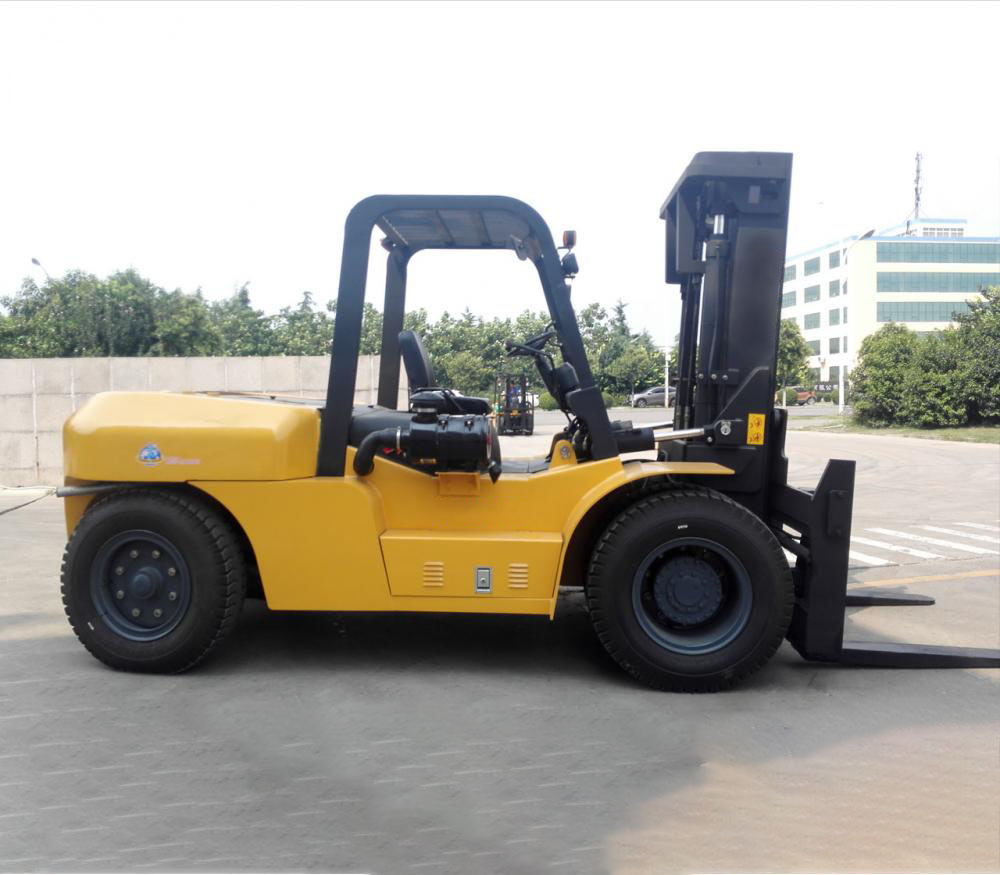 10 Ton Forklift 08