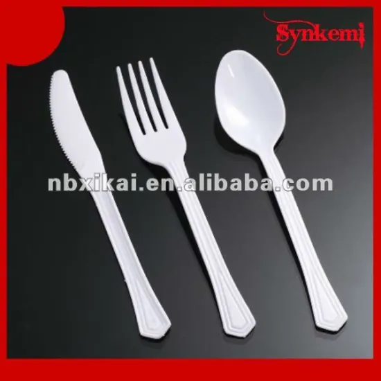 Various kinds of disposable plastic flatwares