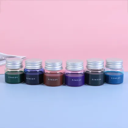 Platinum colored fountain pen ink