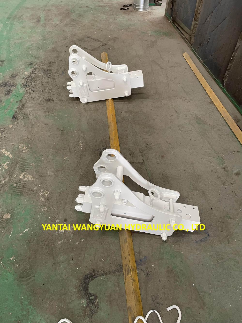 Side Type Hydraulic Breaker 4 Jpg