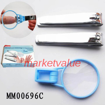 211 NAIL CLIPPER + MAGNIFIER IN PVC BOX