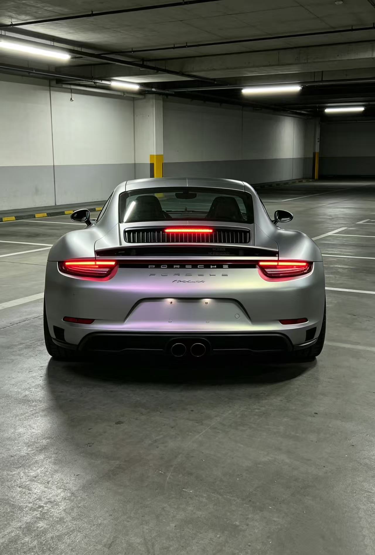 Porsche 918: Multidimensional Tech-Chroma