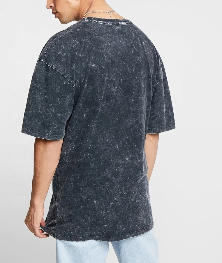 Men's washed T-shirt with pattern