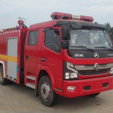 Dongfeng four-wheel drive square tank fire truck fire rescue vehicle emergency fire truck