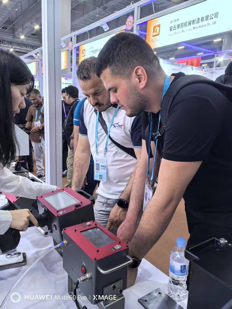 The 139th Canton Fair! Chuke Intelligent's Booth is a Huge Hit, Multiple Laser Equipment Products Attract Customers