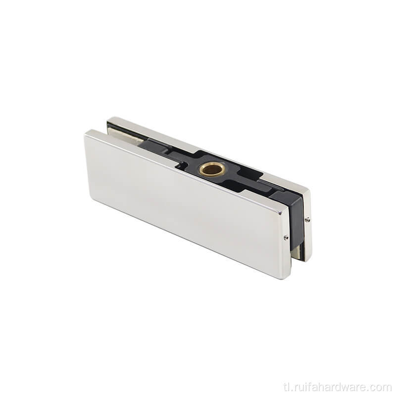 Shower door locking clip